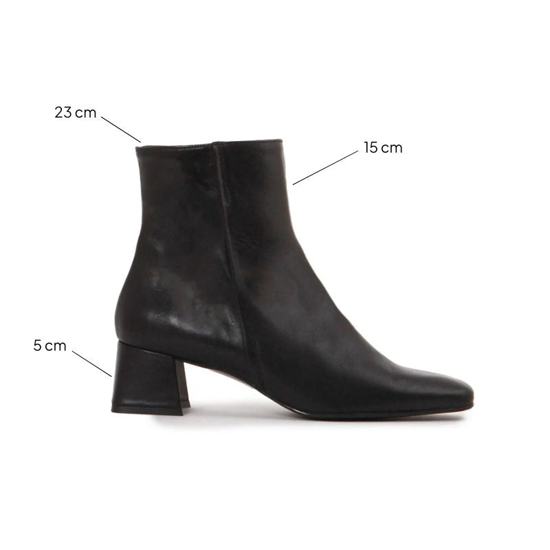 AMARA SOFT BLACK ANKLE BOOTS