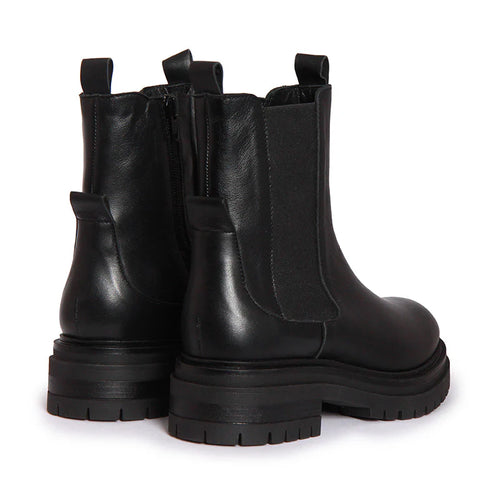 CHELSEA SOFT LEATHER BLACK ANKLE BOOTS