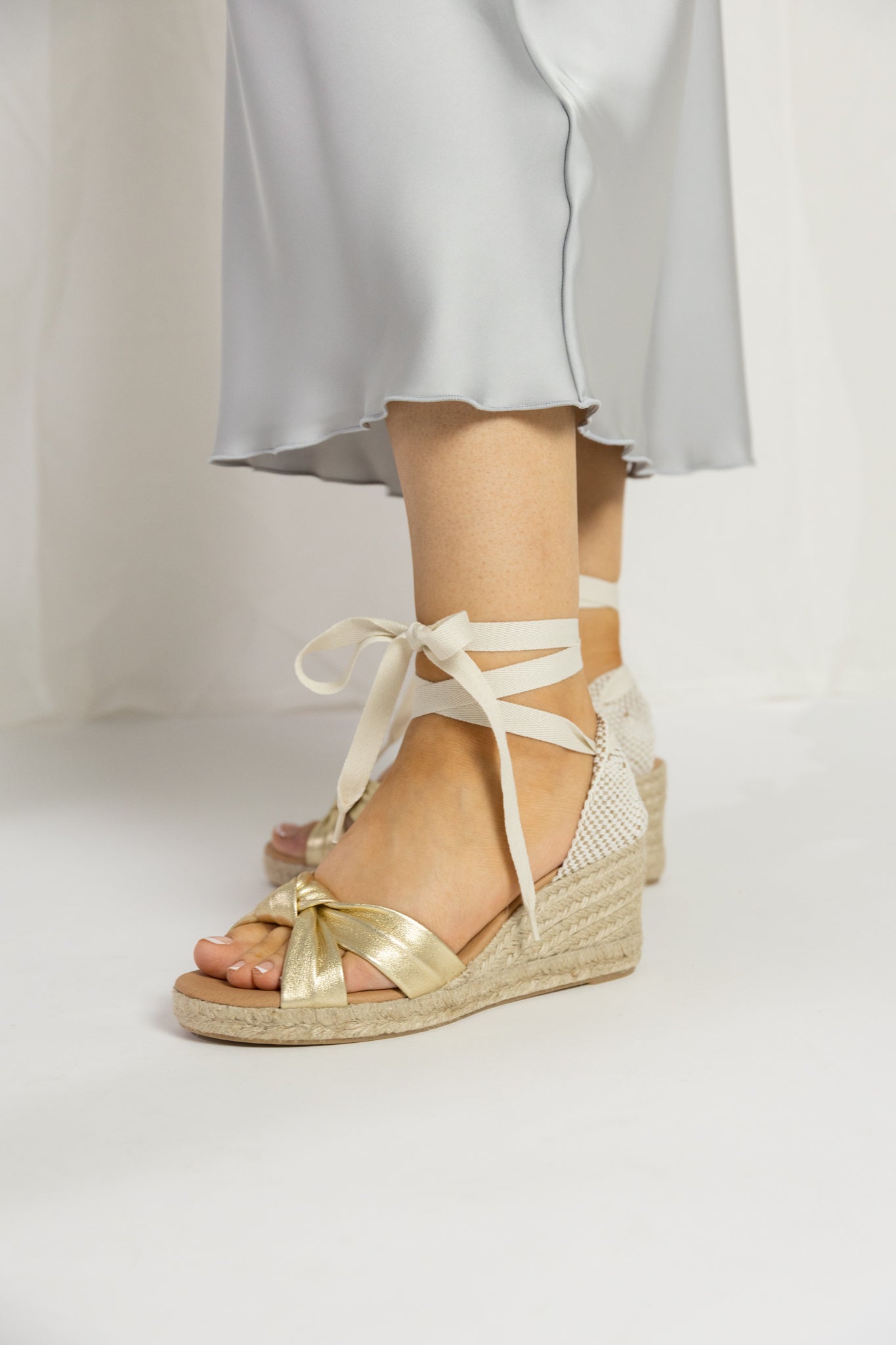 LOLA LOW PLATINO PLATFORM ESPADRILLES