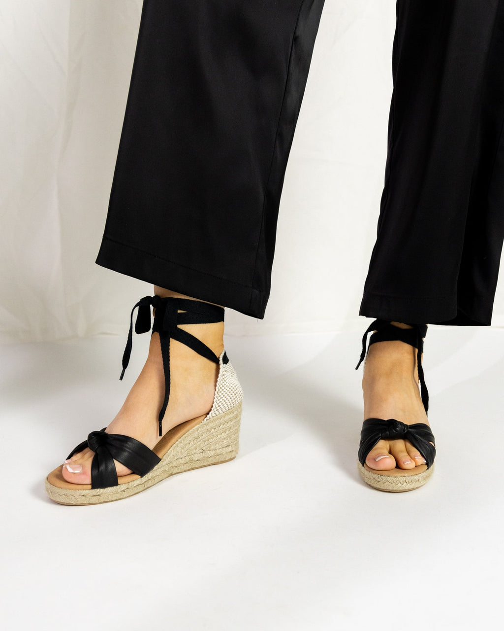 LOLA LOW SOFT BLACK PLATFORM ESPADRILLES