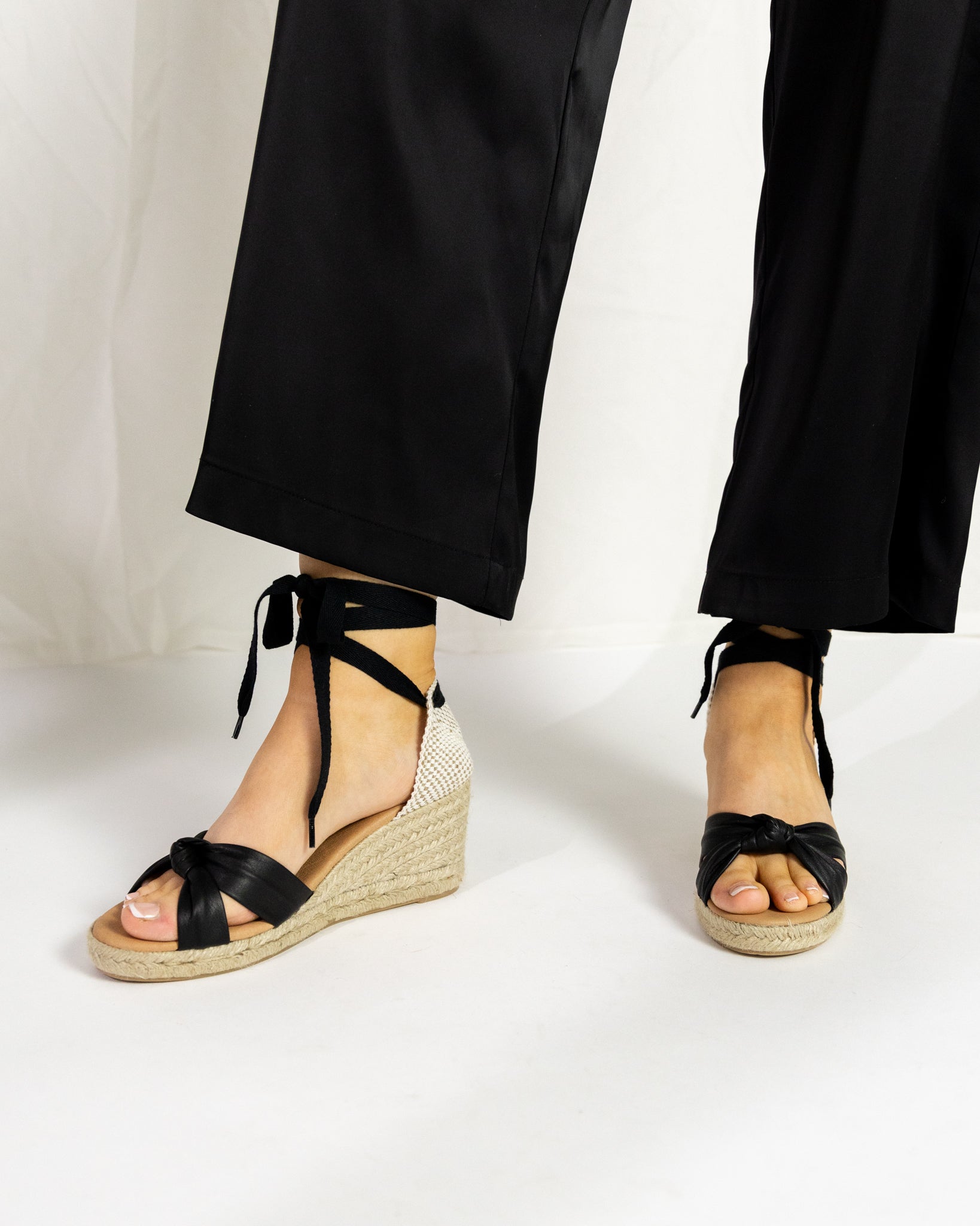 LOLA LOW SOFT BLACK PLATFORM ESPADRILLES